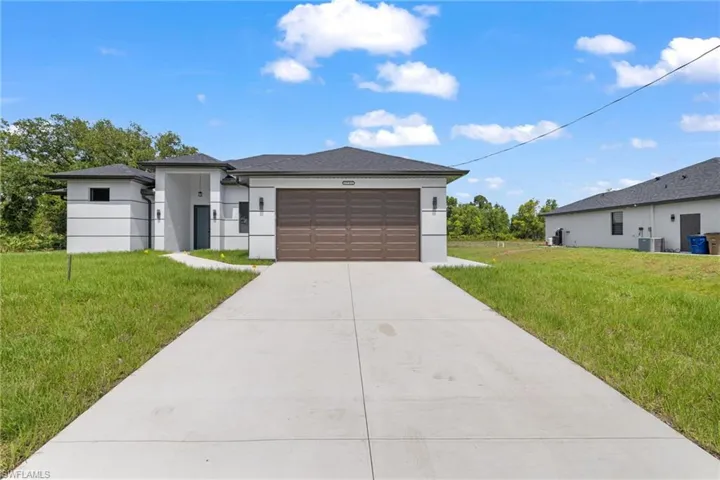 1722  Unice N AVE, Lehigh Acres, FL 33971