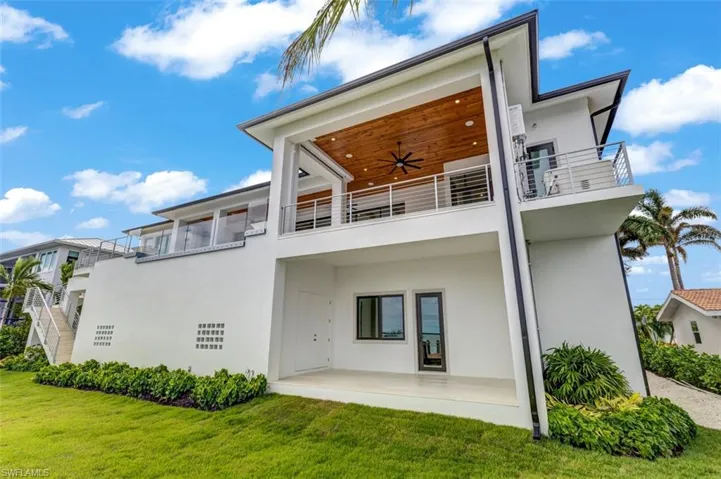 15  Bayview  BLVD, Fort Myers Beach, FL 33931