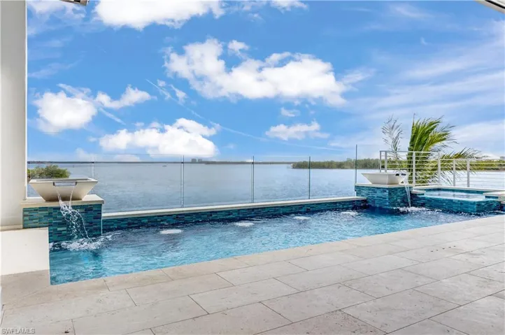 15  Bayview  BLVD, Fort Myers Beach, FL 33931
