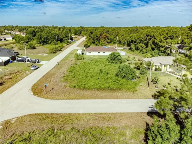 496-498  Loretta S AVE, Lehigh Acres, FL 33974