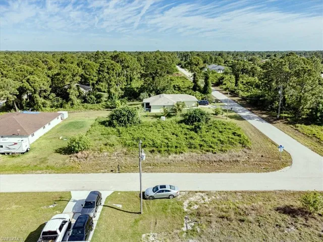 496-498  Loretta S AVE, Lehigh Acres, FL 33974