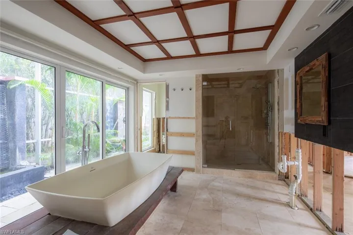 Bathroom with independent shower and bath