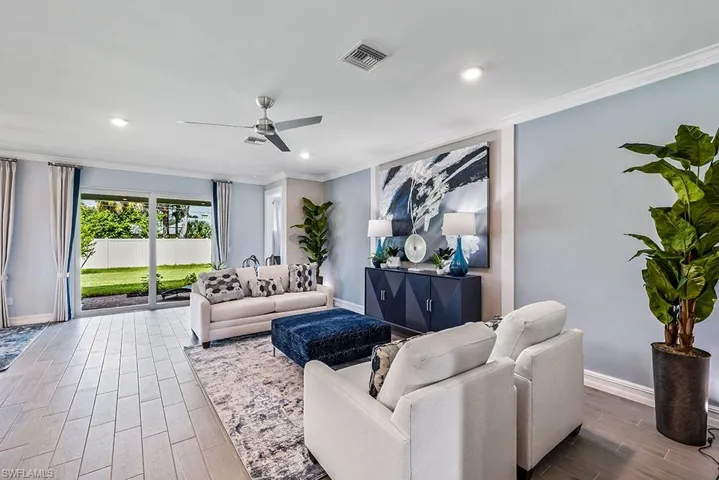496  Polihale  WAY, Naples, FL 34114