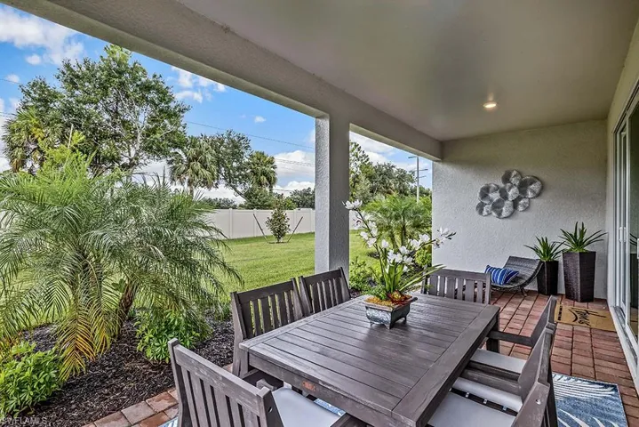 496  Polihale  WAY, Naples, FL 34114