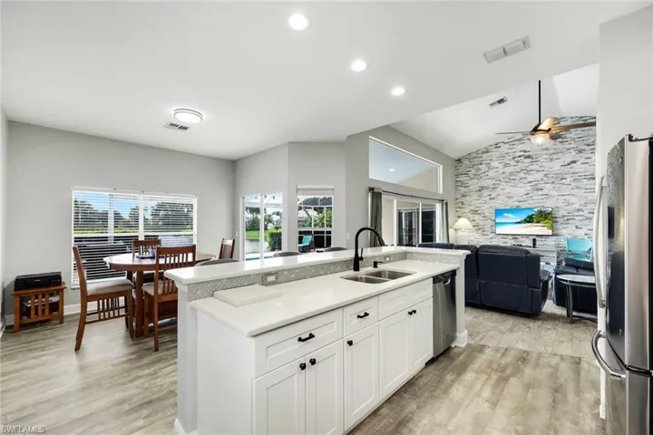 7107 Falcons Glen Blvd, Naples, Florida 34113