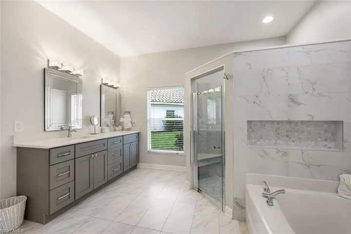 7107 Falcons Glen Blvd, Naples, Florida 34113