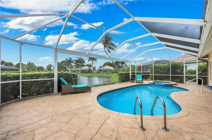 7107 Falcons Glen Blvd, Naples, Florida 34113