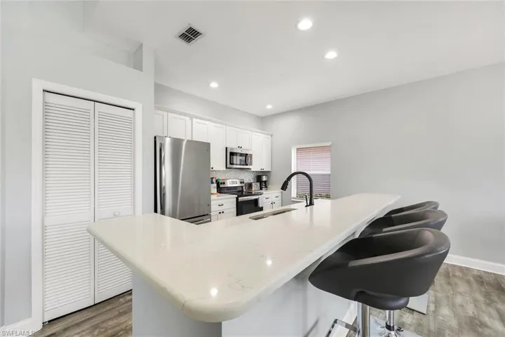 7107 Falcons Glen Blvd, Naples, Florida 34113