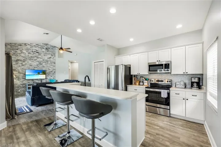 7107 Falcons Glen Blvd, Naples, Florida 34113