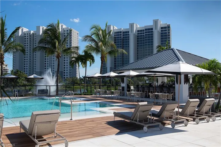 Club at Kalea Bay
