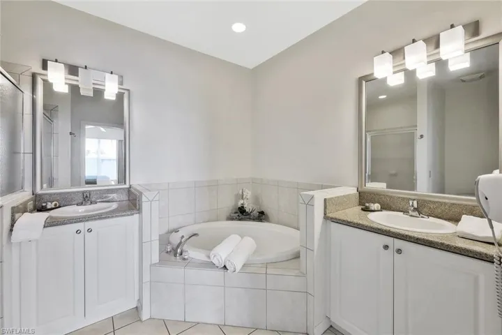 7915 Mahogany Run Ln # 1122, Naples Fl 34113