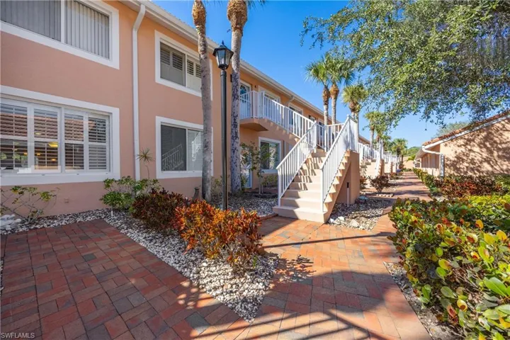 front walk way to entrance