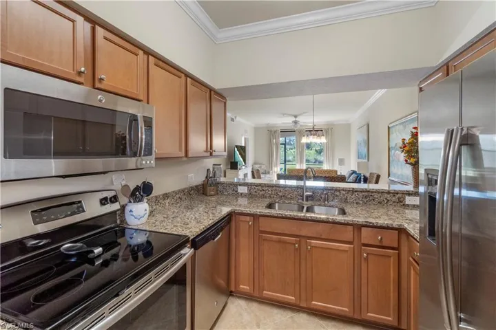 9815  Giaveno  CT, Naples, FL 34113