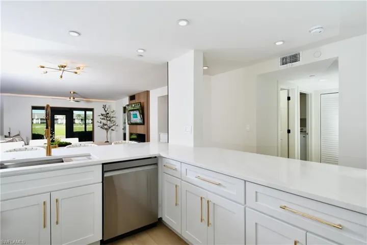 16290  Kelly Cove  DR, Fort Myers, FL 33908
