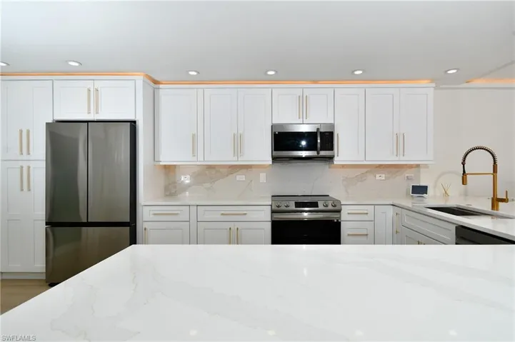 16290  Kelly Cove  DR, Fort Myers, FL 33908