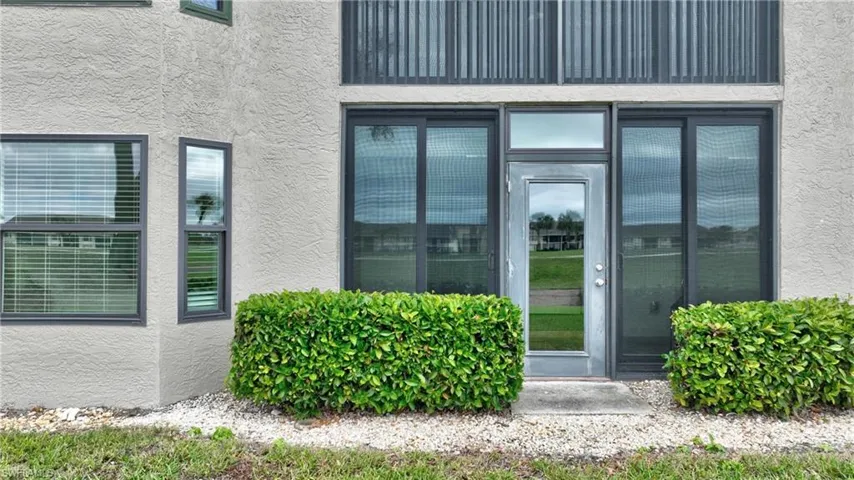 16290  Kelly Cove  DR, Fort Myers, FL 33908