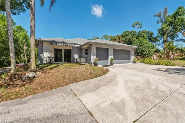 15985 Briarcliff Ln, Fort Myers, Florida 33912