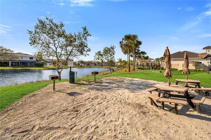 15163  Summit Place  CIR, Naples, FL 34119