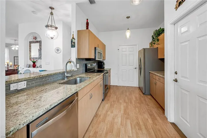 15163  Summit Place  CIR, Naples, FL 34119