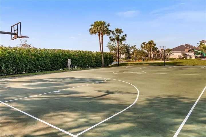 15163  Summit Place  CIR, Naples, FL 34119