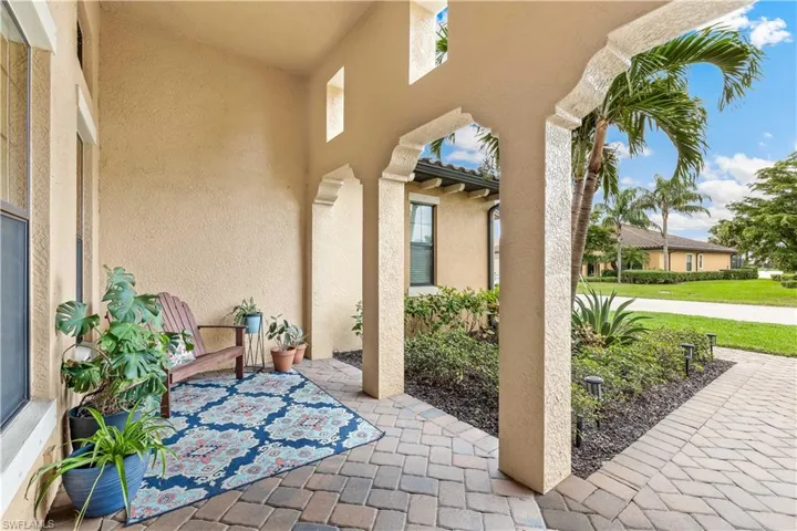 10097 Avalon Lake Cir, Fort Myers Fl 33913