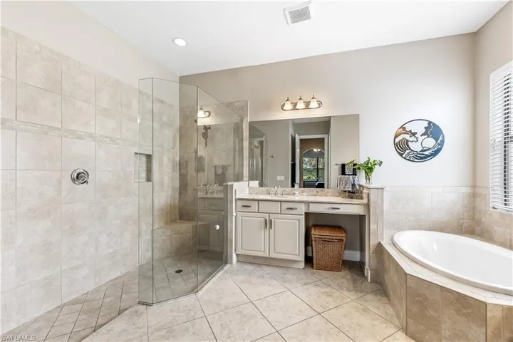 10097 Avalon Lake Cir, Fort Myers Fl 33913