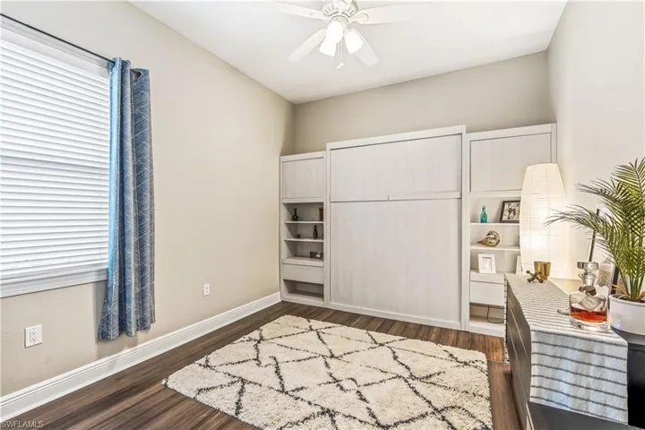Gust bedroom