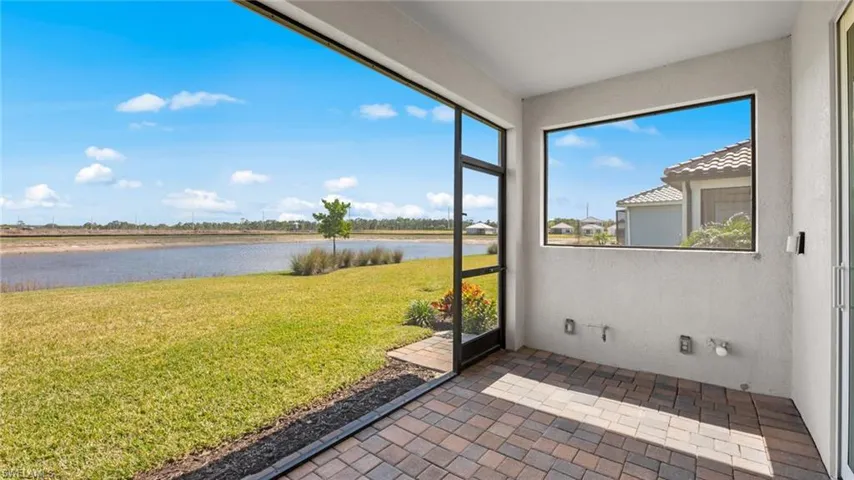 4682  Centaurus  CIR, Naples, FL 34120