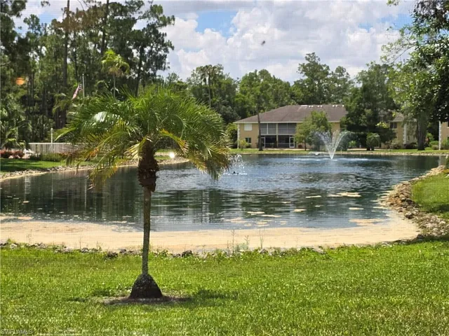 5622 Woodmere Lake Cir B102, Naples, Florida 34112