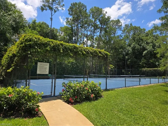 5622 Woodmere Lake Cir B102, Naples, Florida 34112