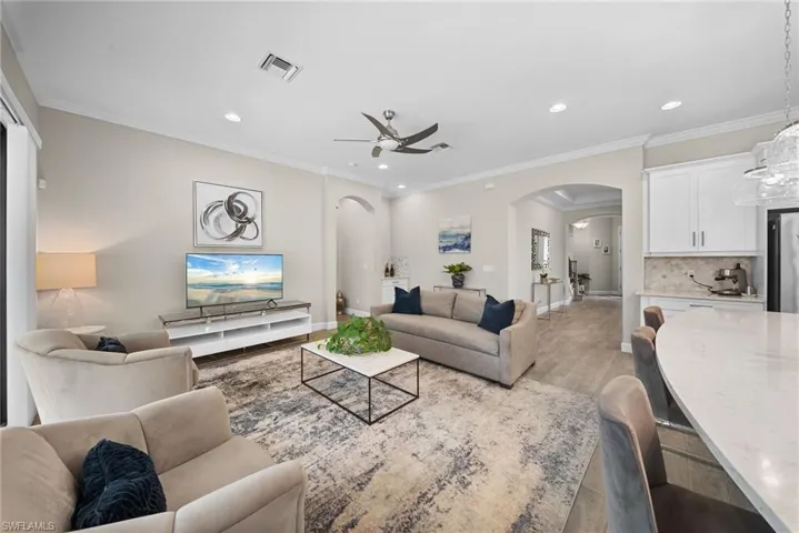 8461 Sevilla Ct, Naples, Florida 34114