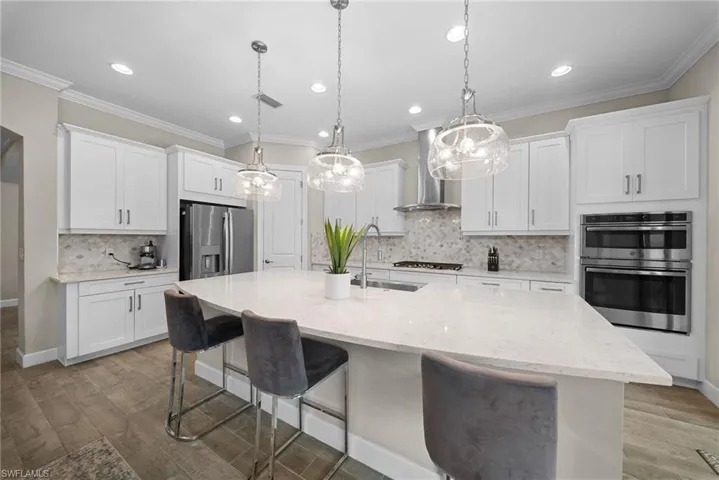 8461 Sevilla Ct, Naples, Florida 34114