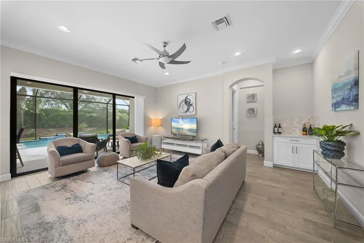 8461 Sevilla Ct, Naples, Florida 34114