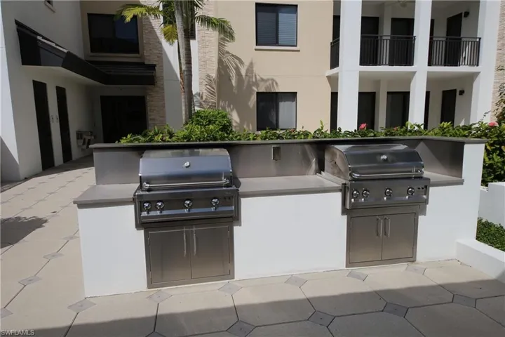 BBQ Grills at Pool Courtyard Area
