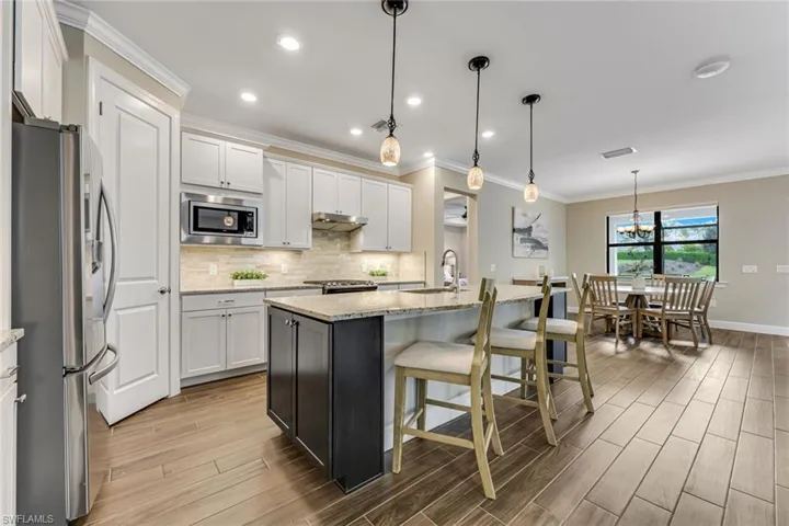 19252 Aqua Shore Dr, Estero, Florida 33913