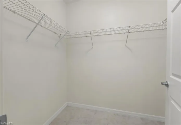 673 Hadley St E, Naples, Florida 34104