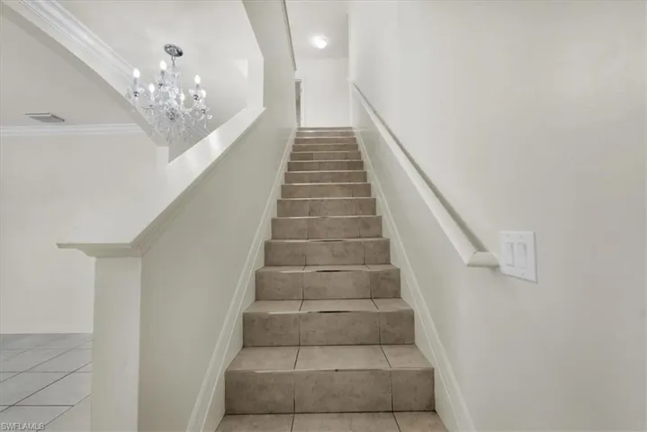 673 Hadley St E, Naples, Florida 34104