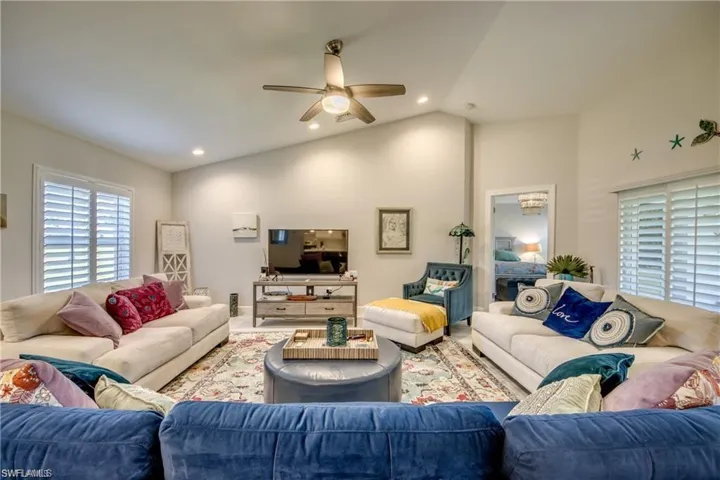 1715 Sw 43rd St, Cape Coral Fl 33914