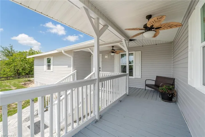 Porch with ceiling fan