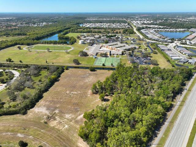 13900  Tamiami E TRL, Naples, FL 34114