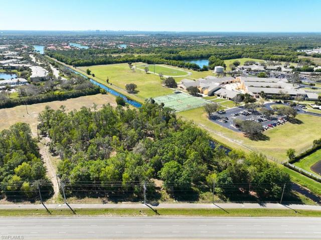 13900  Tamiami E TRL, Naples, FL 34114