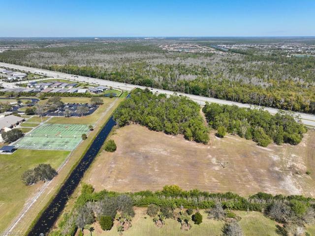 13900  Tamiami E TRL, Naples, FL 34114