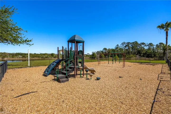 11939 Country Day Cir, Fort Myers Fl 33913