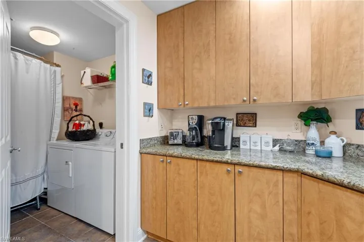2825 Palm Beach Blvd 213, Fort Myers, Florida 33916