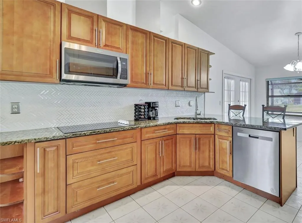 1705 7th ST, Cape Coral, FL 33990,225001246