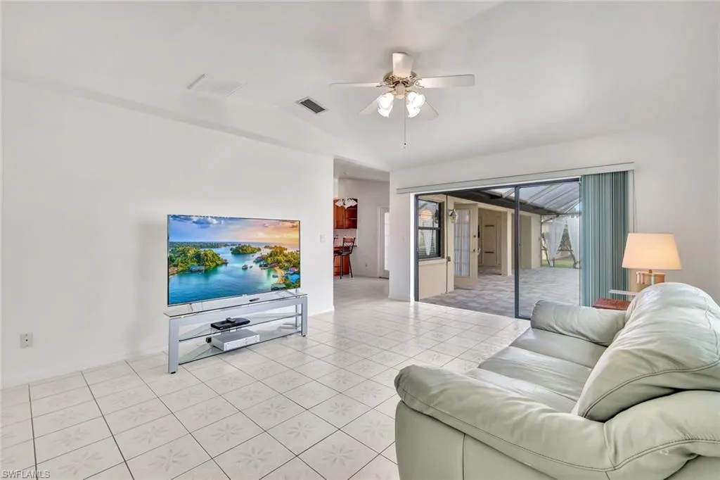 1705 7th ST, Cape Coral, FL 33990,225001246