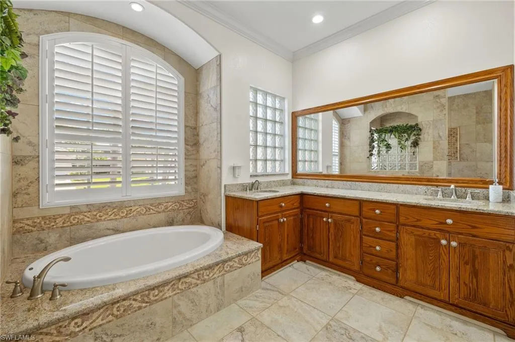 5302 27th PL, Cape Coral, FL 33914,225038668