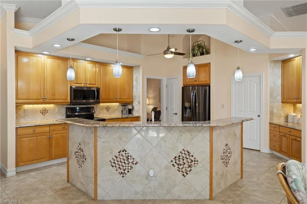 5302 27th PL, Cape Coral, FL 33914,225038668