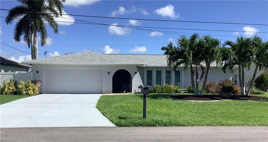 107 Se 39th St, Cape Coral, Florida 33904
