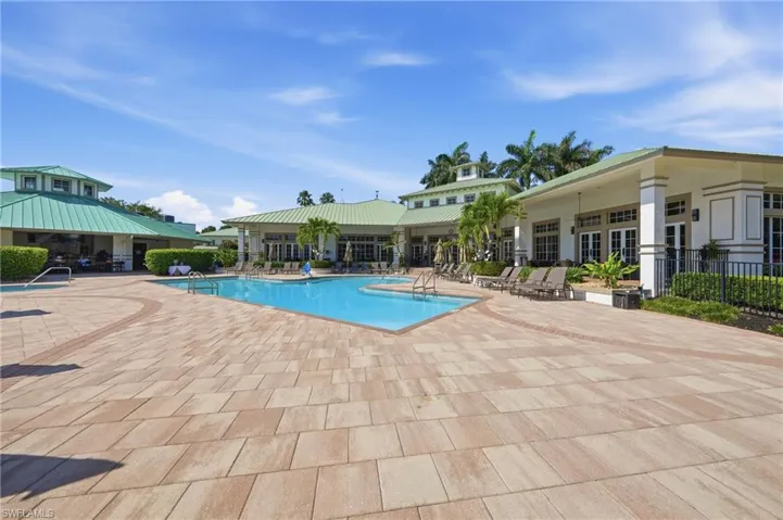 3976 Bishopwood Ct E 3-102, Naples, Florida 34114